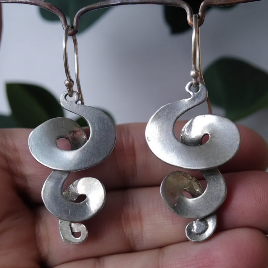 SilverLoom™ | Kolczyki spiralne w stylu vintage