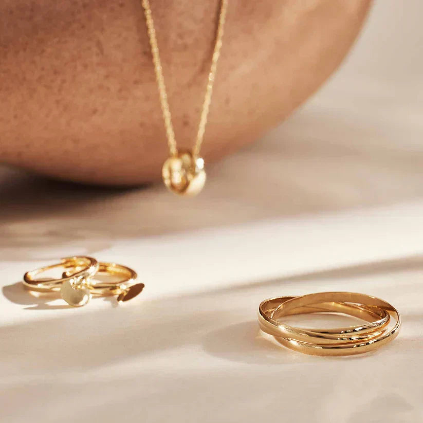 Lena™ | Złoty pierścionek Trielle 